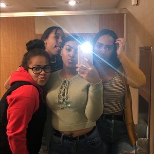 Meet your Posher, Eliza